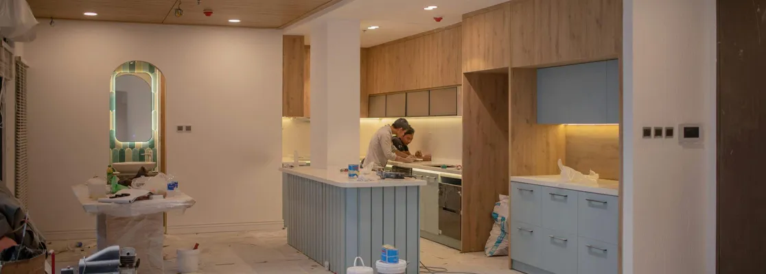 Pareja_remodelando_su_casa_6cdf44c9ff_resultado.webp